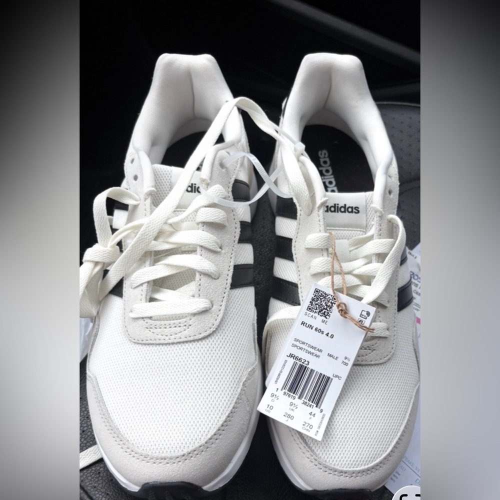 adidas Run 60s 4.0 Shoes in
White/Black/Off White Men's Size 10 NWT No Box